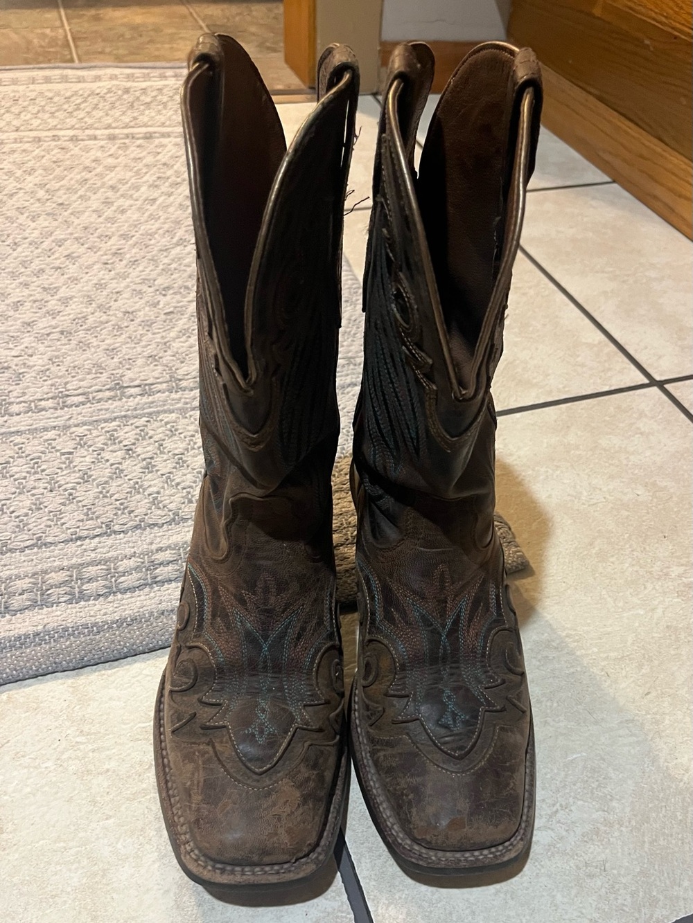 Ariat Dark Brown Embroidered Western Heeled Boots